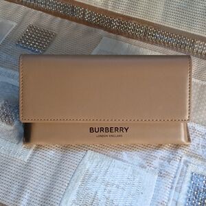 Burberry London England Camel Brown Leather Eyewear Soft Glasses Lined Case